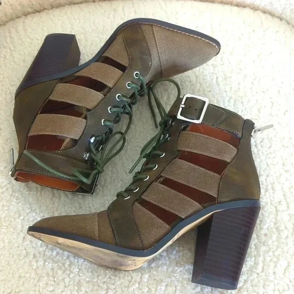 Free People Vegan Leather Cameilla Ankle Heels‎ - Picture 4 of 9